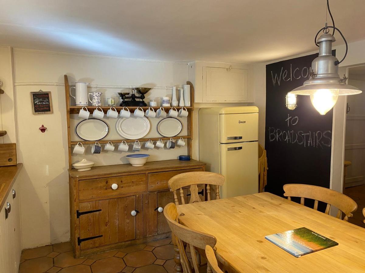 Picturesque Seaside Cottage Next To Viking Bay - Broadstairs Ngoại thất bức ảnh